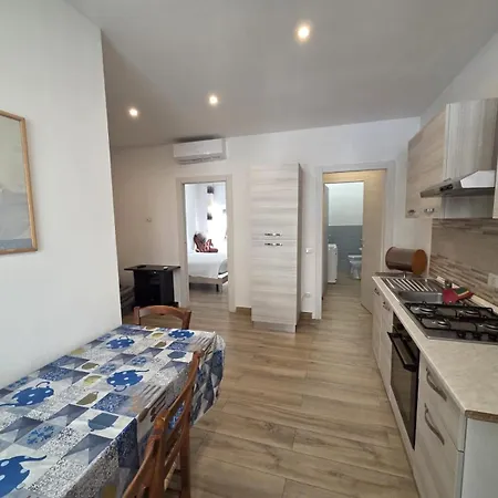 Morelli - Via Buozzi 13 Appartement