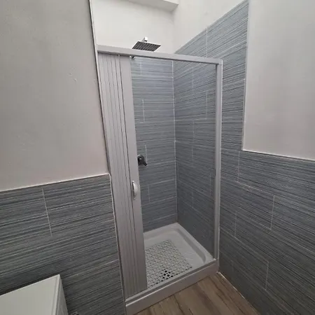 Morelli - Via Buozzi 13 Appartement *