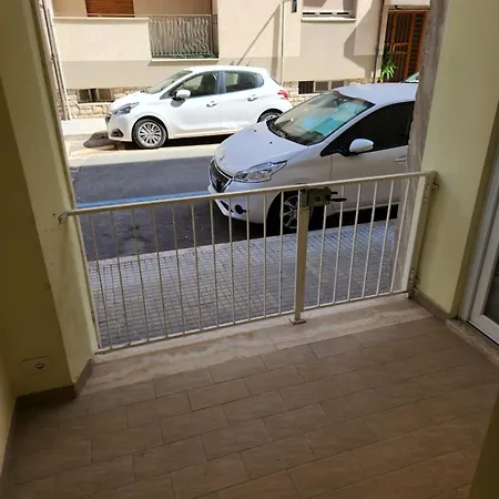 Morelli - Via Buozzi 13 فولّونيكا